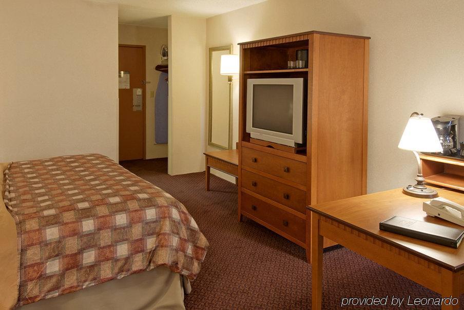 Holiday Inn Hotel & Suites Des Moines-Northwest, An Ihg Hotel Urbandale Room photo